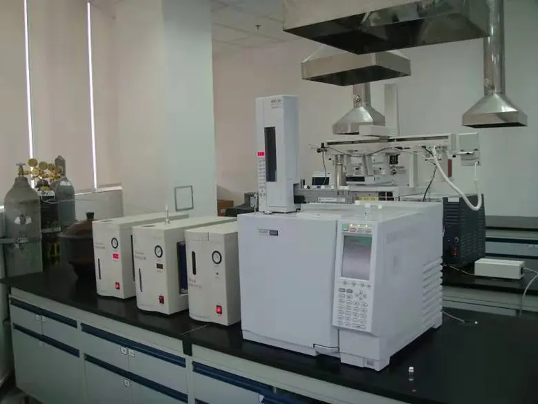Equipo de laboratorio corporativo 3